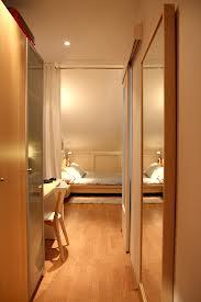 VESTIDORES EN ZONAS DE PASO